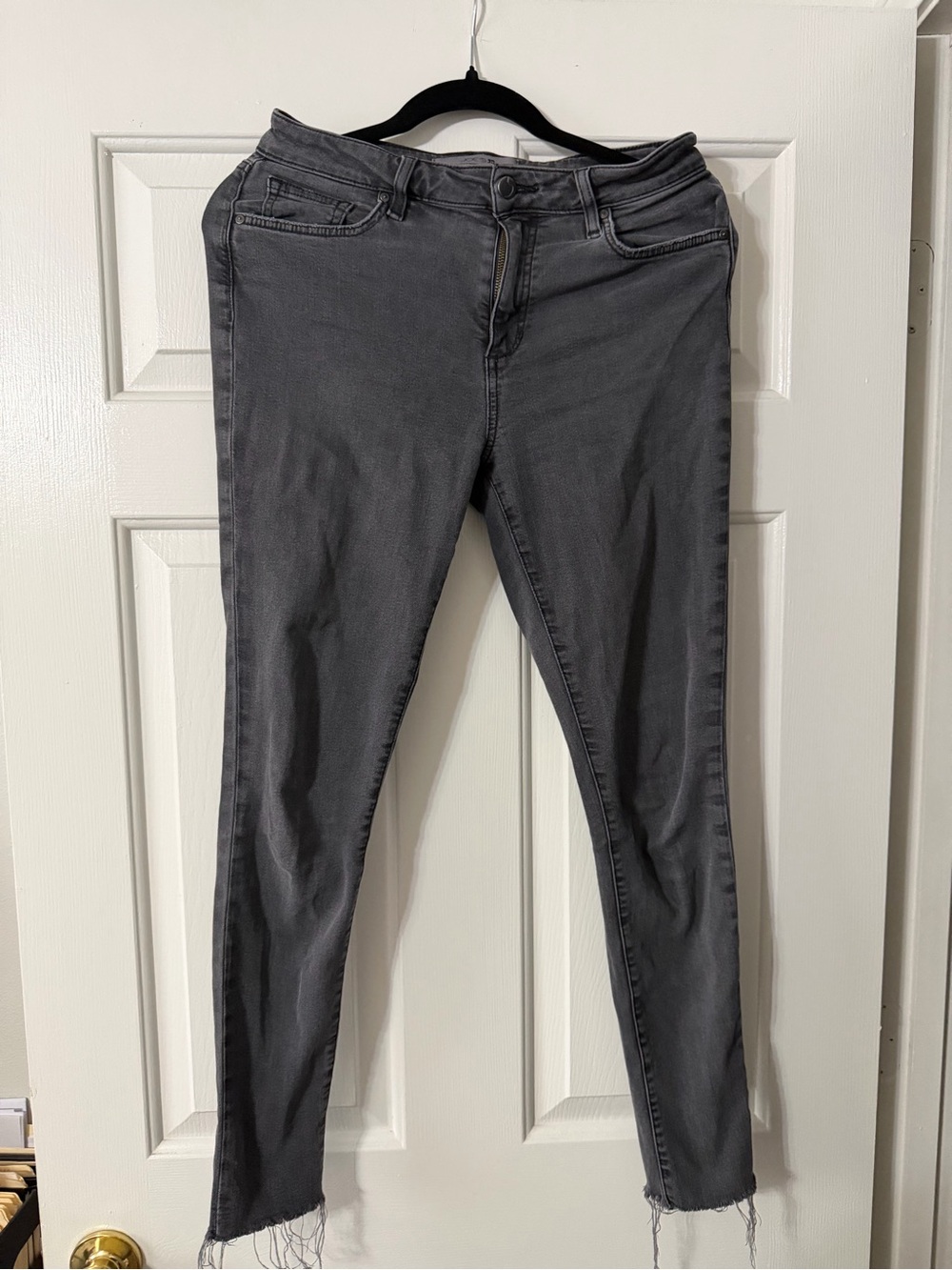 Joe’s Jeans Gray Skinny Jeans W27 Raw Hem